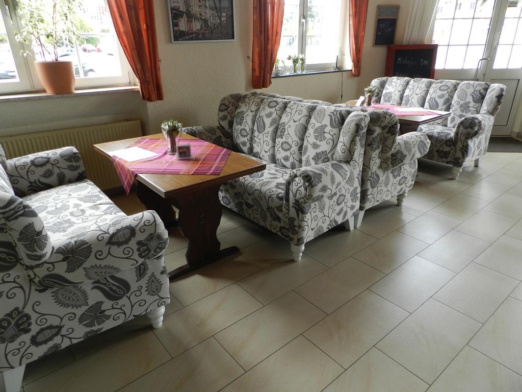 Bahnhof-Hotel Saarlouis Bagian luar foto