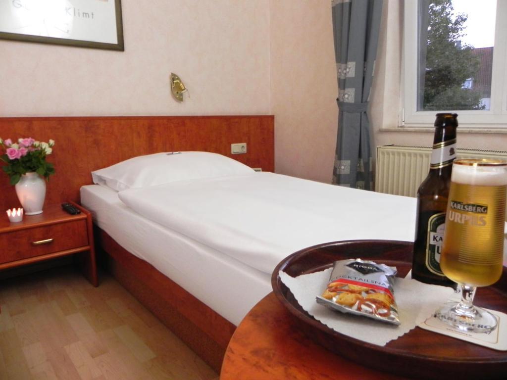 Bahnhof-Hotel Saarlouis Ruang foto