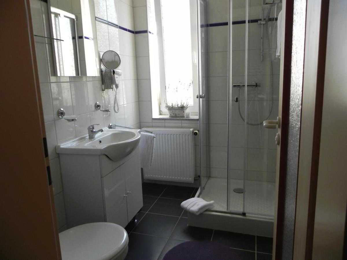 Bahnhof-Hotel Saarlouis Bagian luar foto